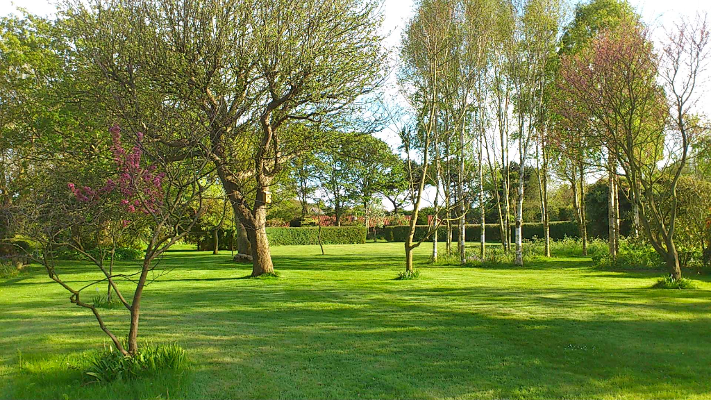 The gardens at Abbey Farm Cottages